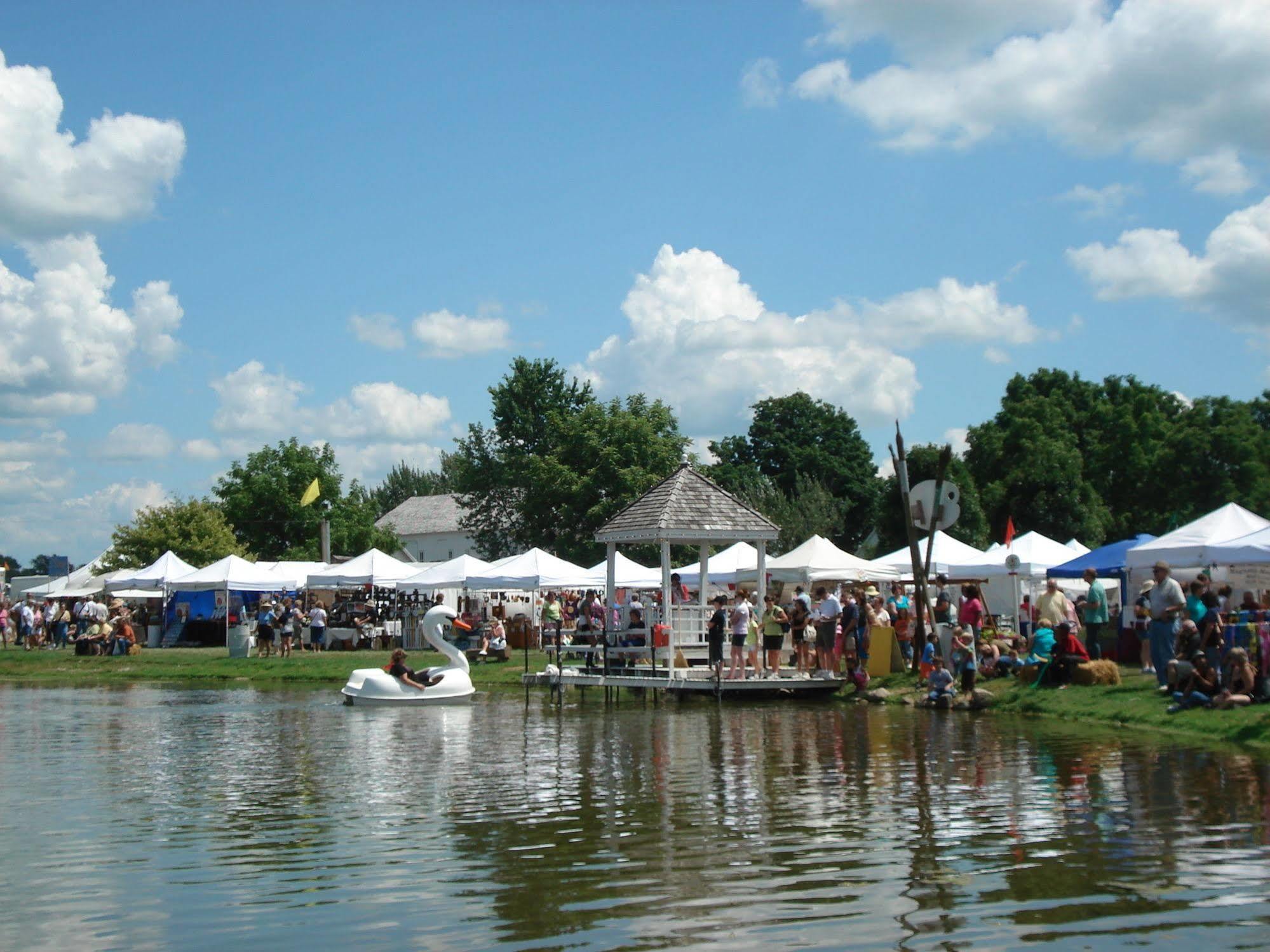 Amish Inn Nappanee 外观 照片
